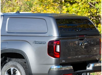 Aeroklas Commercial felépítmény - oldalüveg nélkül - <span style="color:#FFA500;">alapozott</span> - Amarok D/C 2023-