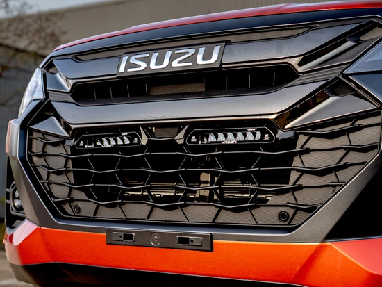 Lazer Lamps Hűtőmaszk LED lámpa szett - Linear Elite - D-Max 2025-