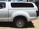 Kép 1/13 - Aeroklas Stylish felépítmény - felnyitható oldalüveg - 569 onyx fekete - Isuzu E/C 2020-2024